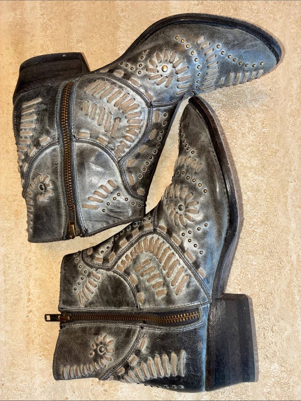 Matisse Ankle Boots Women's 9, Gray Studded Western Lacing, zipper, "Fiesta" euc - Picture 7 of 16